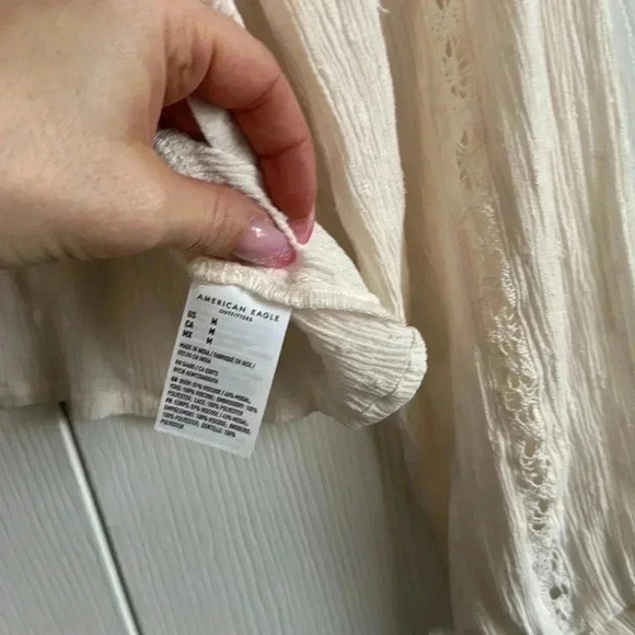 American Eagle White Eyelet Lace Ruffle Clip Dot Peasant Button Up Top Medium - Picture 4 of 5